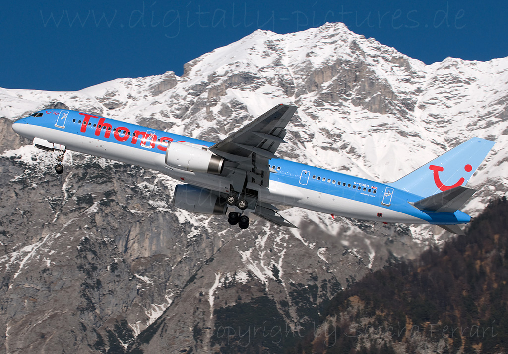 Boeing757_Thomsonfly