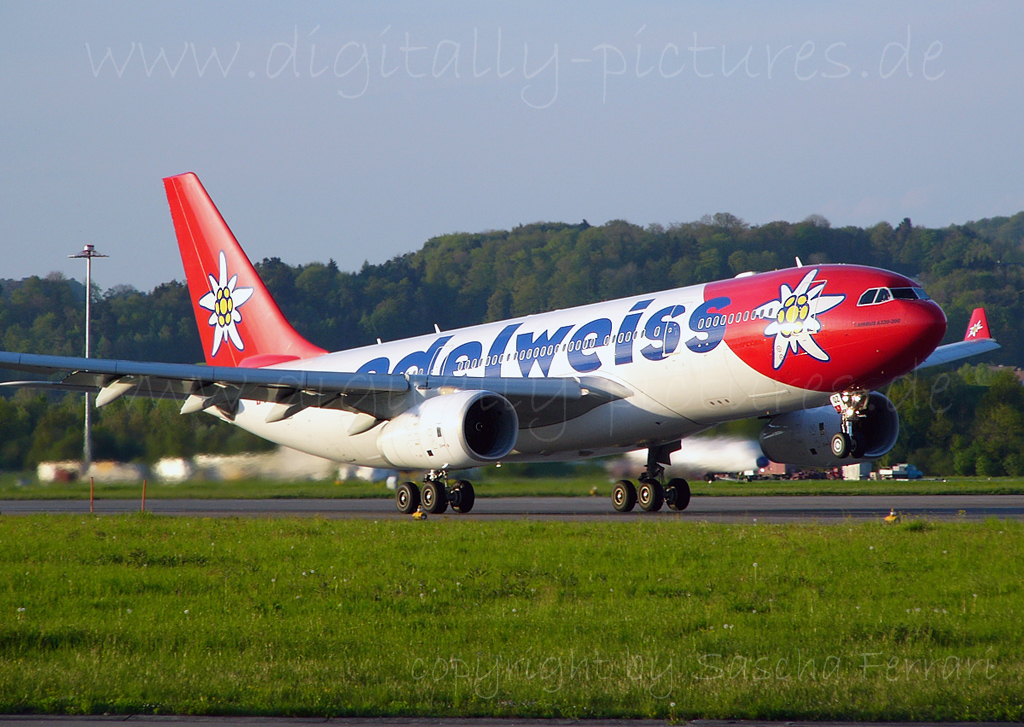 AirbusA330_Edelweiss_Air