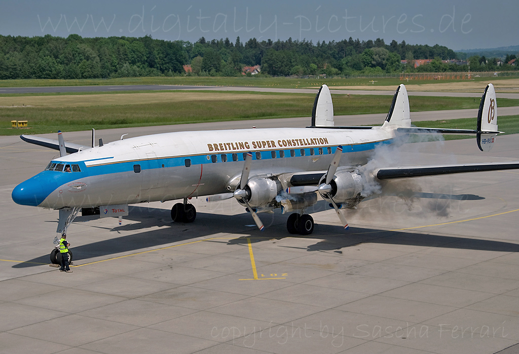 Super_Constellation_Breitling