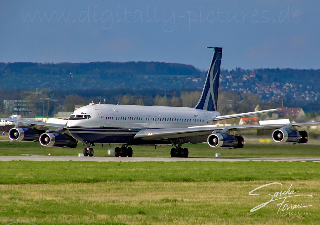 Boeing 707