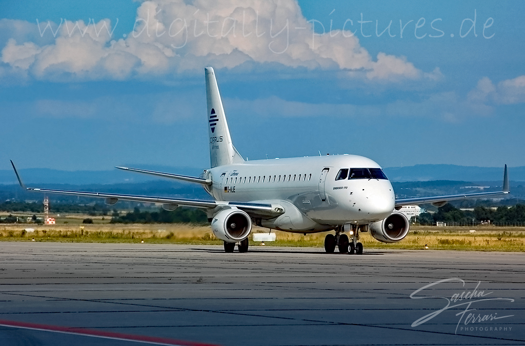 Embraer 170 
