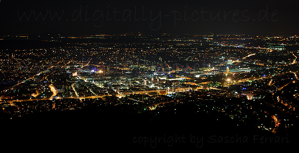 Stuttgart_bei_Nacht